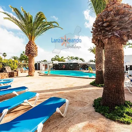 Casita Luna Vv Playa Bastian コスタ・テギセ